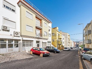 Espaço comercial à venda em Encosta do Sol