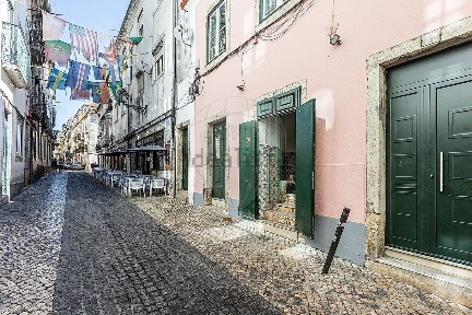 Espaço comercial à venda na Rua da Rosa