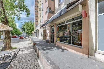 Espaço comercial à venda na Rua Professor Prado Coelho, 23 b