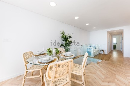 Duplex à venda na Rua Direita de Caxias