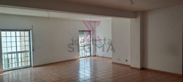 Armazém à venda em Reguengo Grande