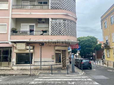Espaço comercial à venda na Rua Infantaria 16, 27