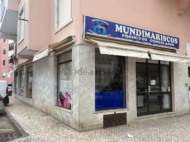 Massamá e Monte Abraão, Massamá, Praceta Maria de Lurdes Ribeiro
