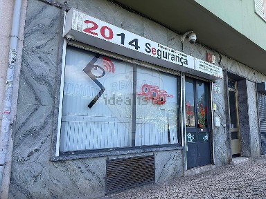 Águas Livres, Damaia de Baixo, Avenida Alves Redol