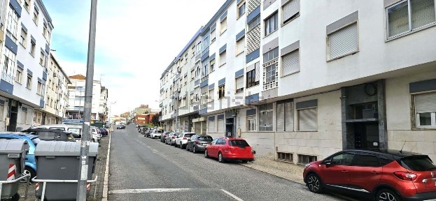 Espaço comercial à venda na Rua Gil Eanes
