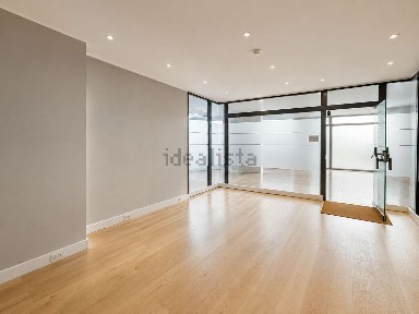 Espaço comercial à venda no Centro do Estoril
