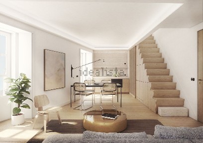 Duplex à venda na Escadinhas de São Crispim s/n