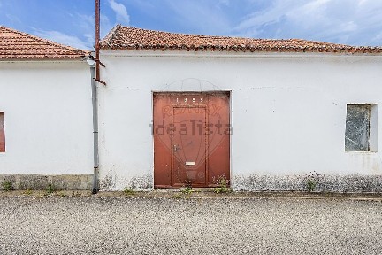 Armazém à venda na Rua João Camilo Rodrigues