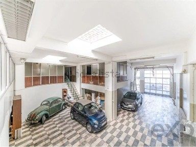 Espaço comercial à venda na Rua Mariano Pina
