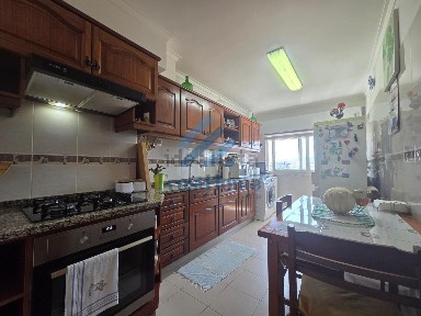 Apartamento T2 à venda na Avenida Monte da Tapada