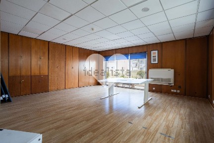 Espaço comercial à venda na Rua Castilho, 75