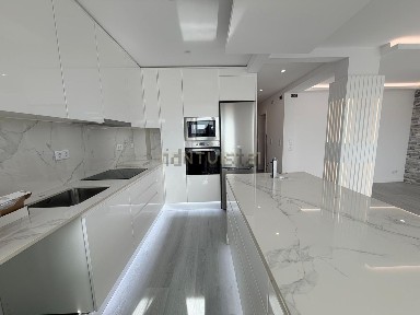 Apartamento T2 à venda na Rua João XXI, 15