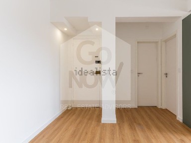 Apartamento T1 à venda na Reboleira