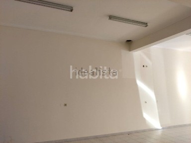 Espaço comercial à venda na Avenida Cidade de Lisboa, 1