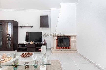 Apartamento T3 à venda na Rua Doutor Joaquim de Sousa Bastos, 4