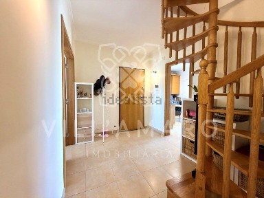 Apartamento T3 à venda na Rua Américo Vigário