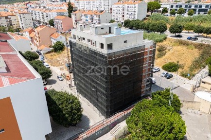 Apartamento T3 à venda na Casal do Moledo, 14