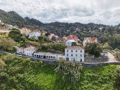 Espaço comercial à venda na Estrada Macieira