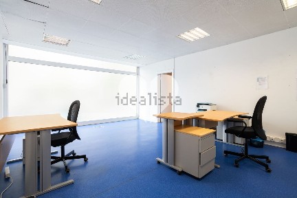 Espaço comercial à venda na Rua Mário Castrim, 9 b