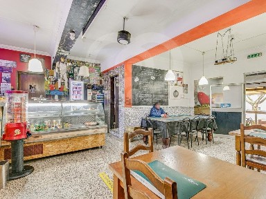 Espaço comercial à venda na Travessa São Tiago, 14