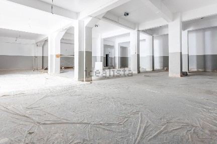 Águas Livres, Damaia de Cima, Avenida Padre Bartolomeu de Gusmão