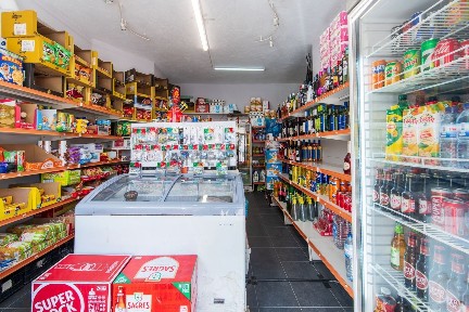 Espaço comercial com rentabilidade à venda no Centro do Estoril