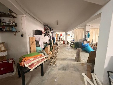 Armazém à venda na Rua Santo Estevão