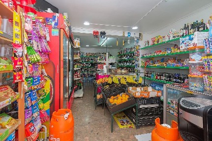 Espaço comercial à venda na Rua Navegantes, 22 -24-26