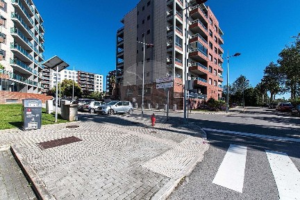 Alverca do Ribatejo e Sobralinho, Malvarosa, Praça Engenheiro José Vaz Guedes