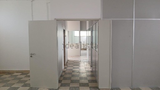 Espaço comercial à venda em Casal do Privilégio, 14