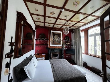 Espaço comercial à venda no Centro de Sintra - Portela de Sintra
