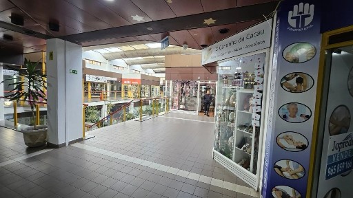 Espaço comercial à venda na Agualva-Cacém