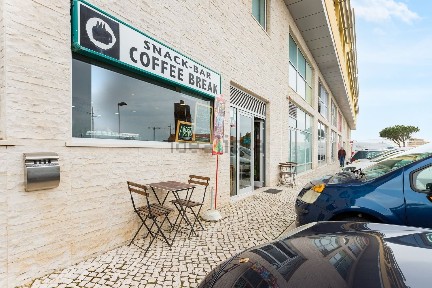 Espaço comercial à venda na Av da República, ed Estoril Office, 3000