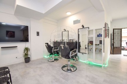 Espaço comercial à venda na Avenida Cidade de Lisboa