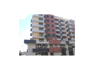Espaço comercial à venda na Algés