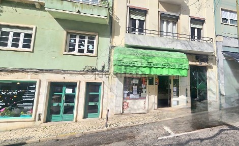 Negócio à venda no Largo Mendonça e Costa
