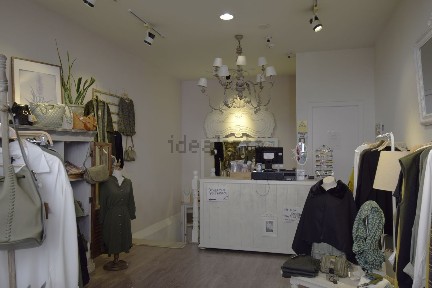 Espaço comercial à venda na Rua Luís Augusto Palmeirim