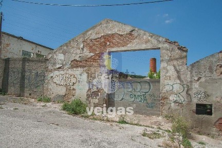 Armazém à venda na Pombais - Patameiras