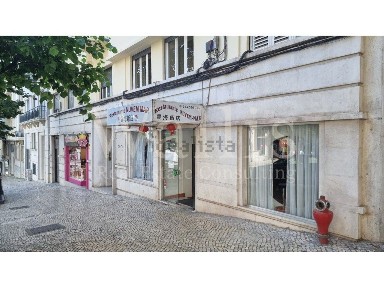 Santo António, Av. da Liberdade - Marquês de Pombal, Rua Alexandre Herculano, 7 b