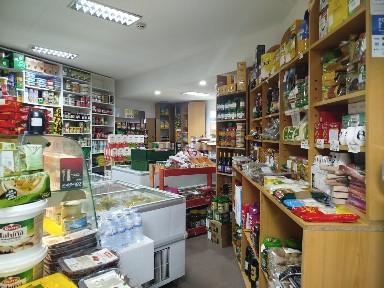 Espaço comercial à venda na Alameda das Linhas de Torres