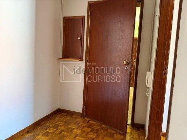 Apartamento T3 à venda na Avenida 5 de Outubro