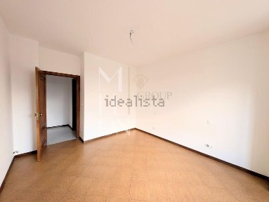 Apartamento T1 à venda na Travessa Vale de Flores s/n