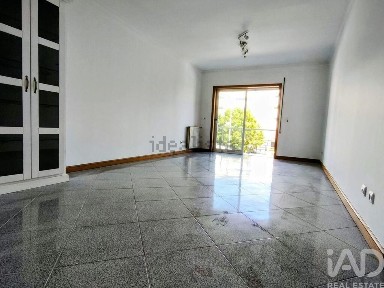 Apartamento T2 à venda na Santa Maria Maior