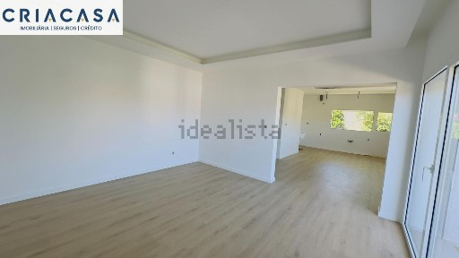 Apartamento T4 à venda na Rua Camilo Castelo Branco