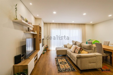 Apartamento T3 à venda em Ranhados