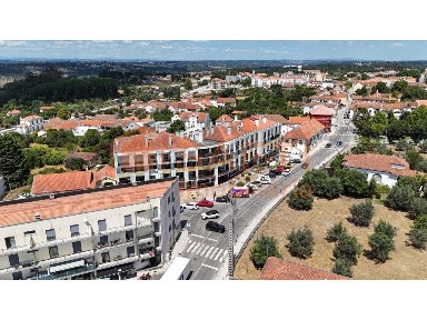 Apartamento T3 à venda na Rua Afonso Costa, 15