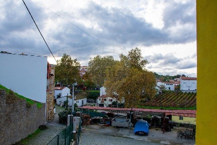 Apartamento T3 à venda no Largo do Torrão