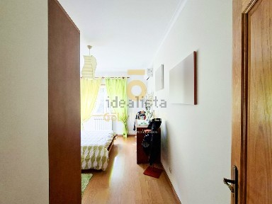 Apartamento T3 à venda em Nespereira