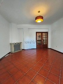 Apartamento T3 à venda na Rua Santo António