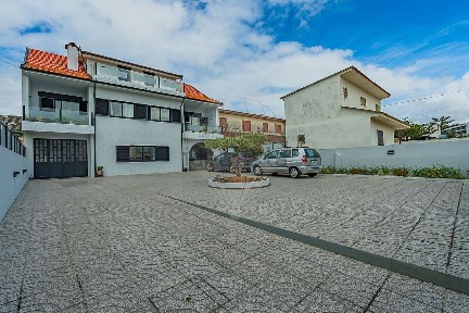 Madalena, Praia, Rua Colégio dos Orfãos, 37